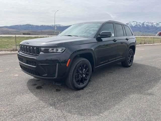 New 2026 Jeep Grand Cherokee Altitude image 8