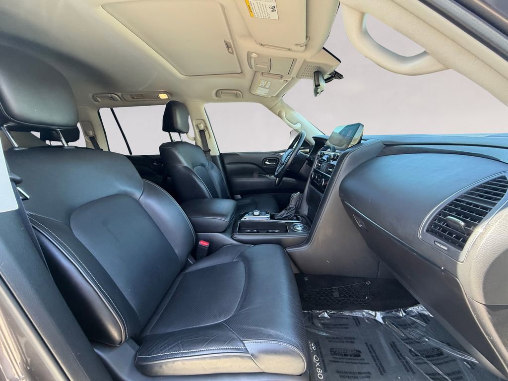 Used 2023 INFINITI QX80 Luxe w/ All-Season Package RWD image 17
