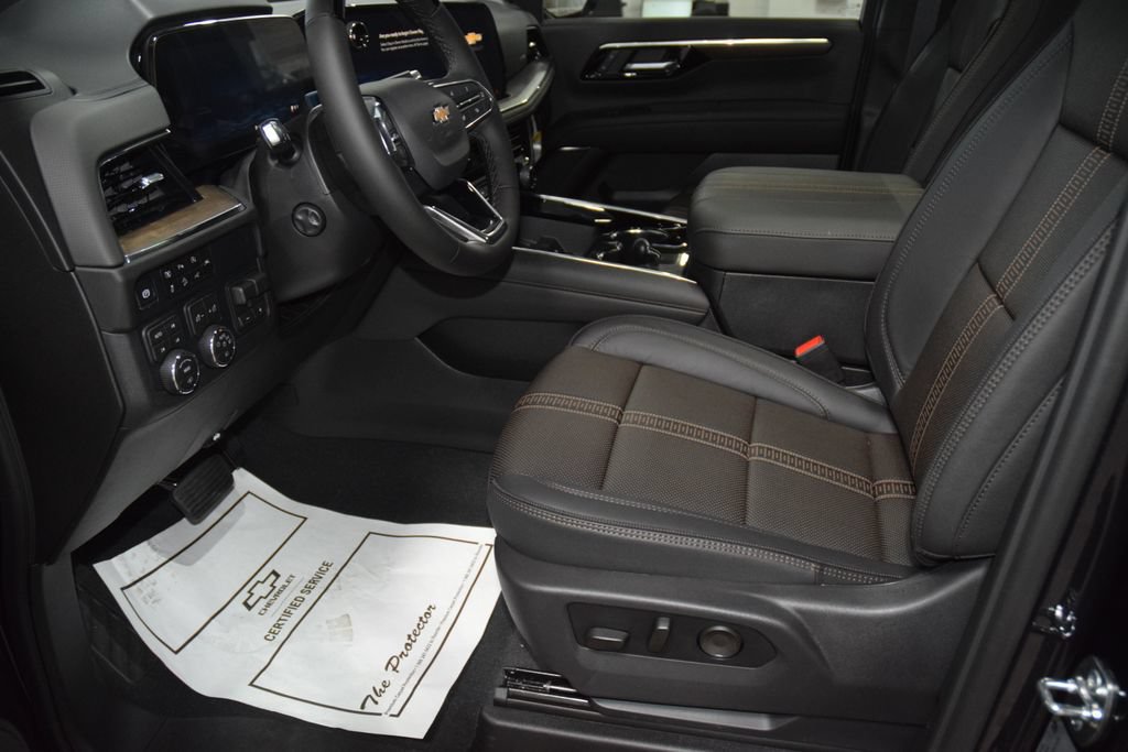 New 2026 Chevrolet Suburban High Country AWD/4WD image 39