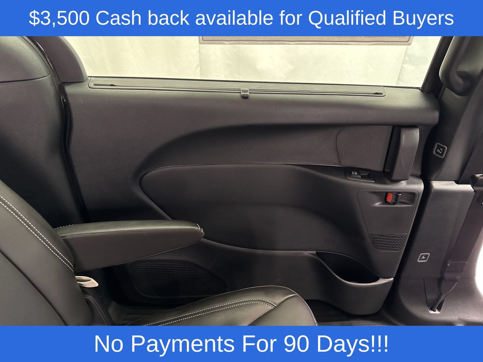 New 2026 Chrysler Pacifica Select w/ S Appearance Package AWD/4WD image 34