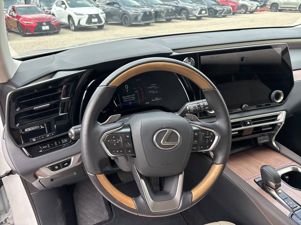 Certified 2025 Lexus RX 350 Premium Plus w/ Accessory Package (Z1) FWD image 12