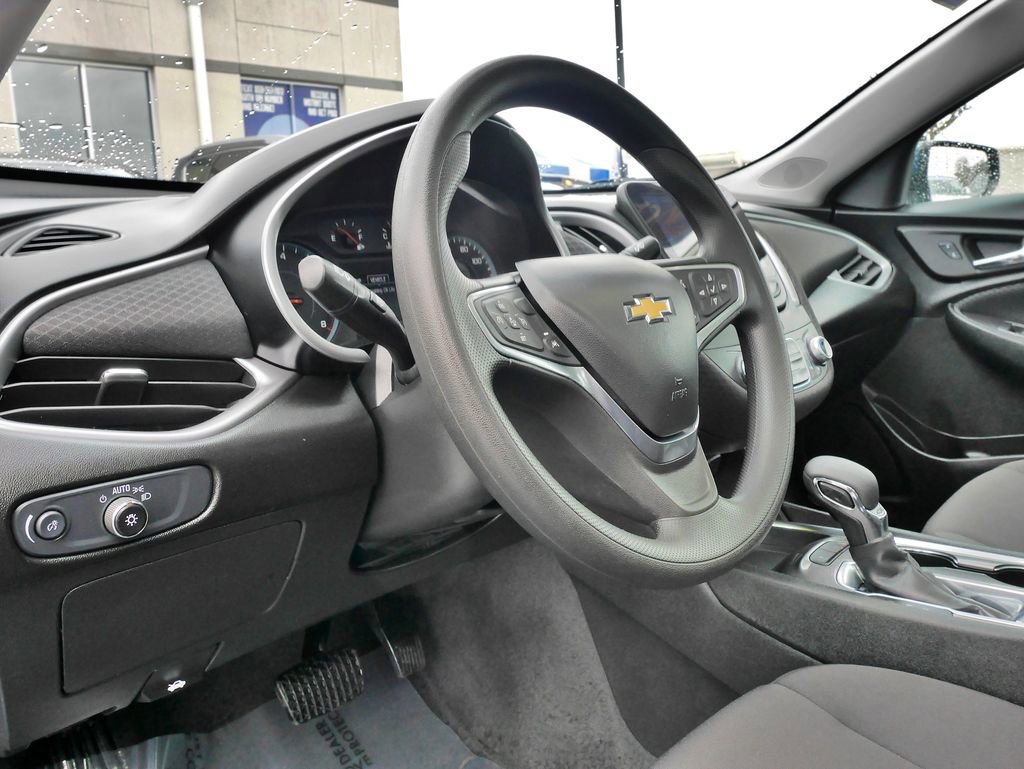 Used 2024 Chevrolet Malibu LT image 23