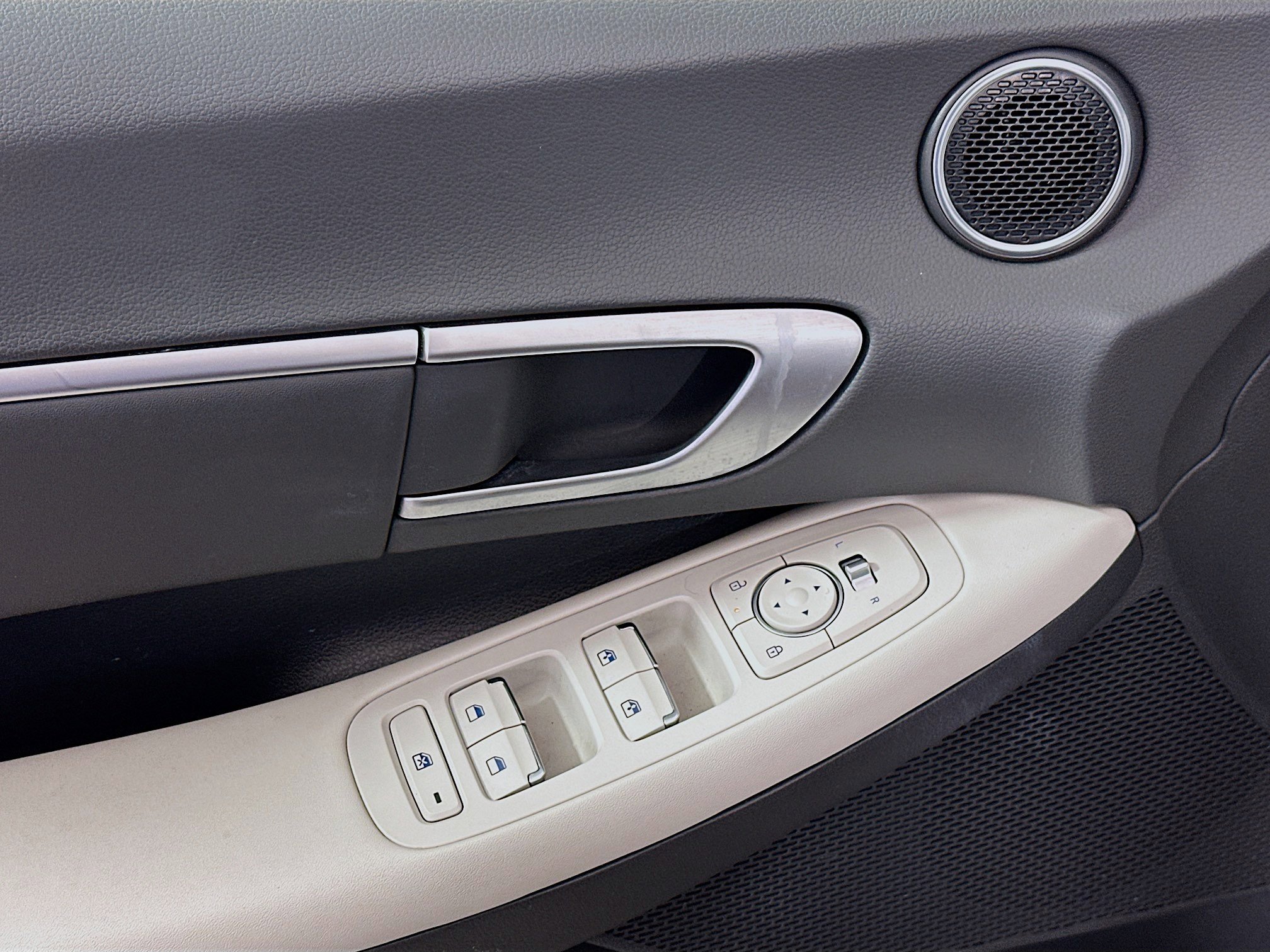 Used 2025 Hyundai Sonata SEL image 15