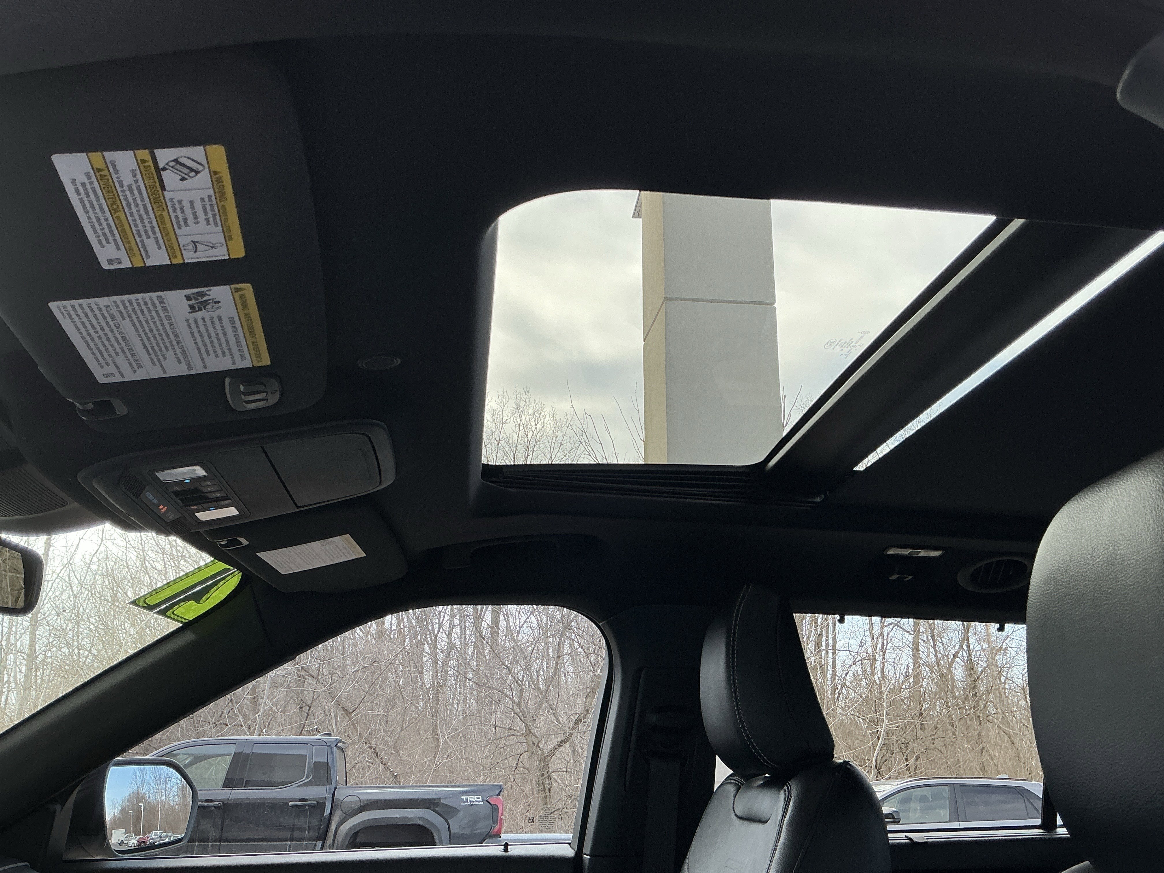 Used 2021 Ford Explorer ST w/ Equipment Group 401A image 17