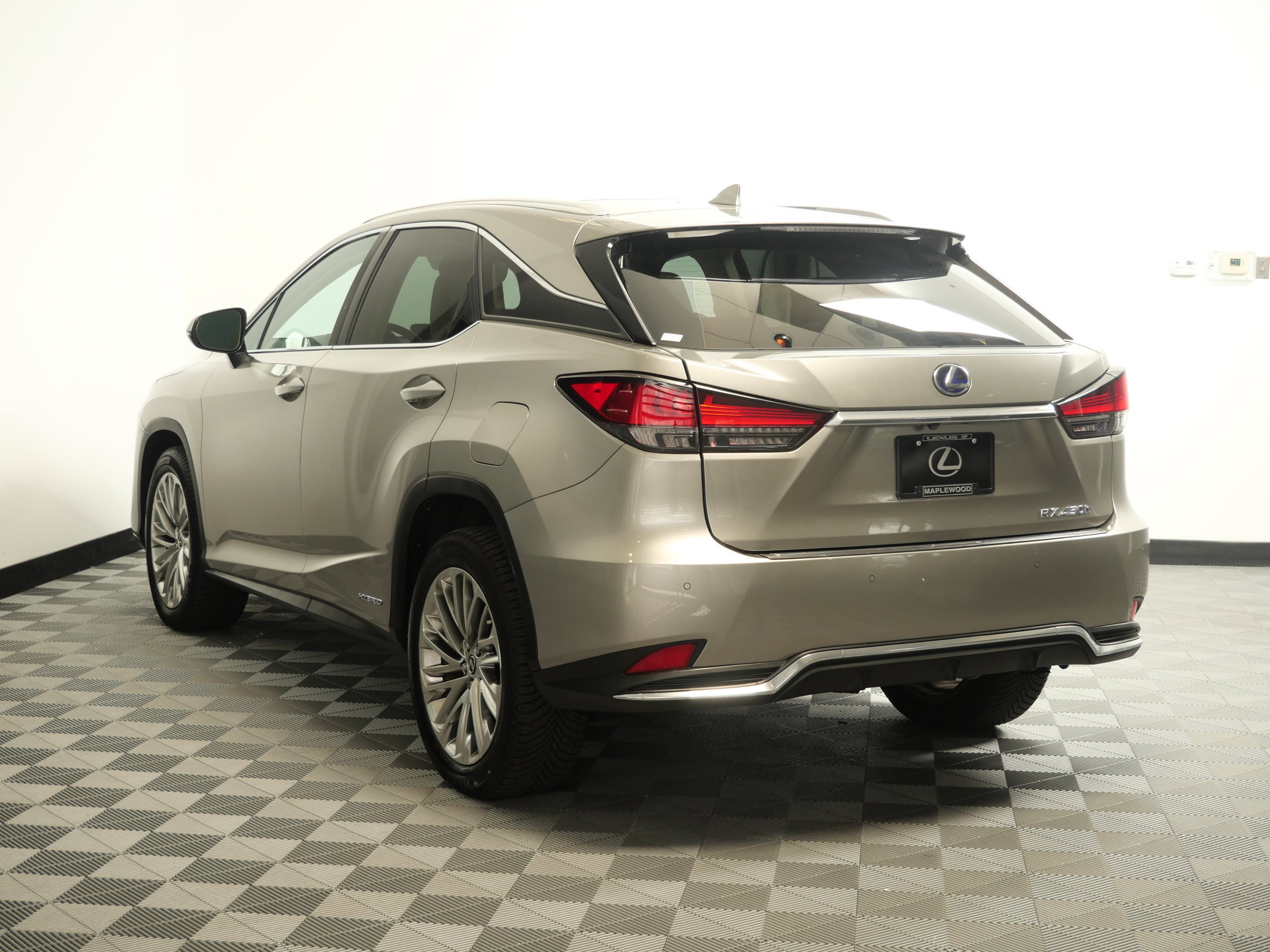 Used 2020 Lexus RX 450h AWD w/ Luxury Package image 7