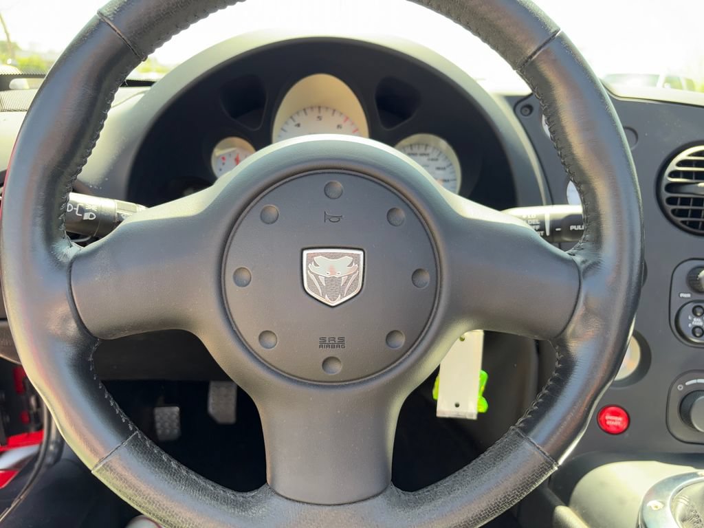 Used 2004 Dodge Viper SRT-10 RWD image 11