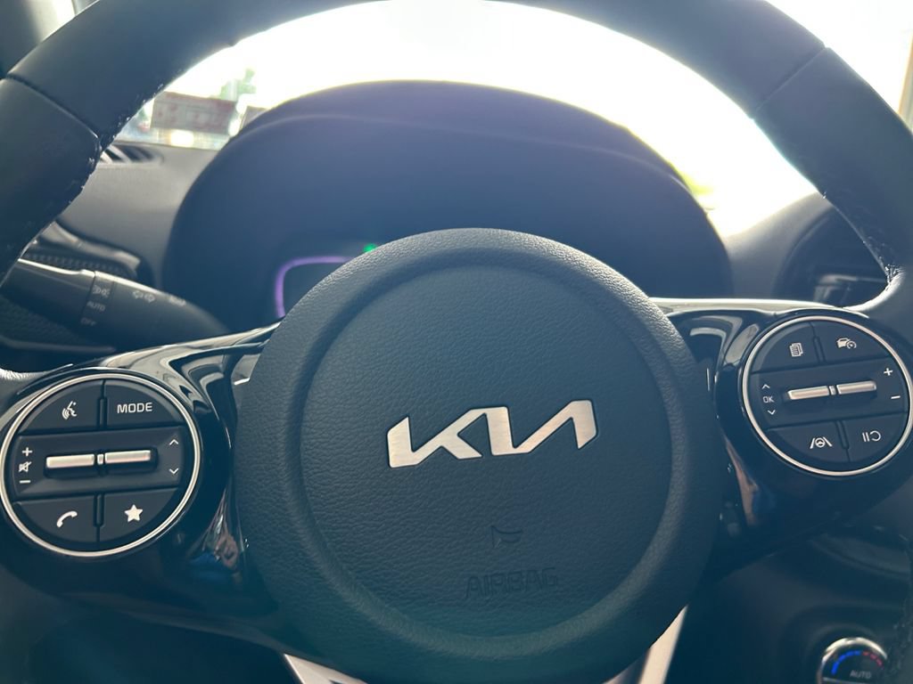 Used 2023 Kia Soul EX FWD image 26