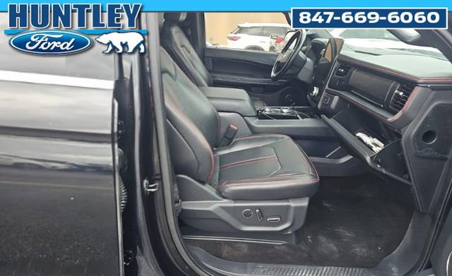 Used 2022 Ford Expedition Limited image 7