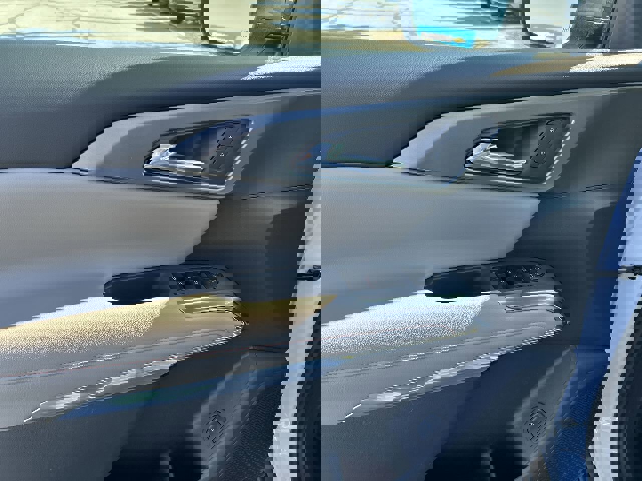 New 2026 Chevrolet Traverse LT image 19