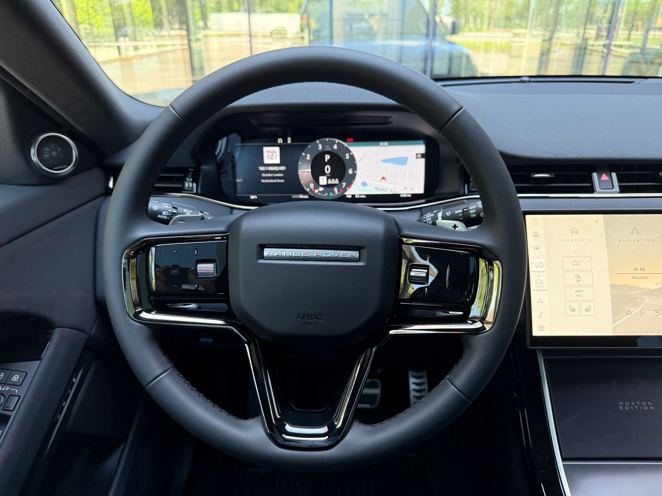 New 2026 Land Rover Range Rover Evoque Hoxton AWD/4WD image 17