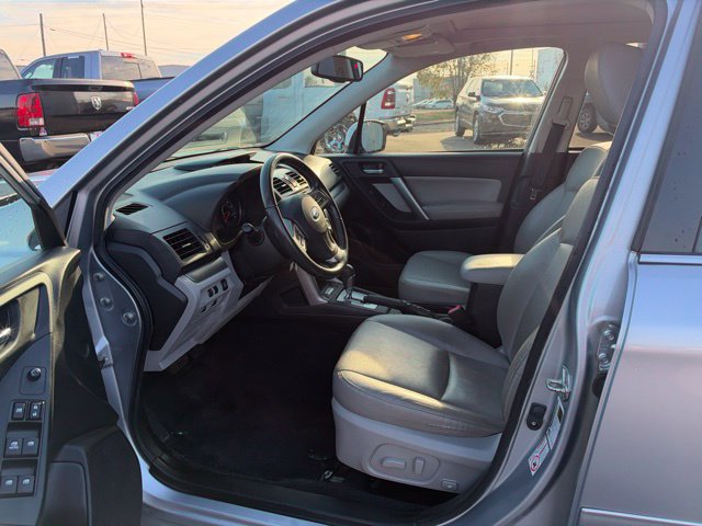 Used 2014 Subaru Forester 2.5i Limited AWD/4WD image 10