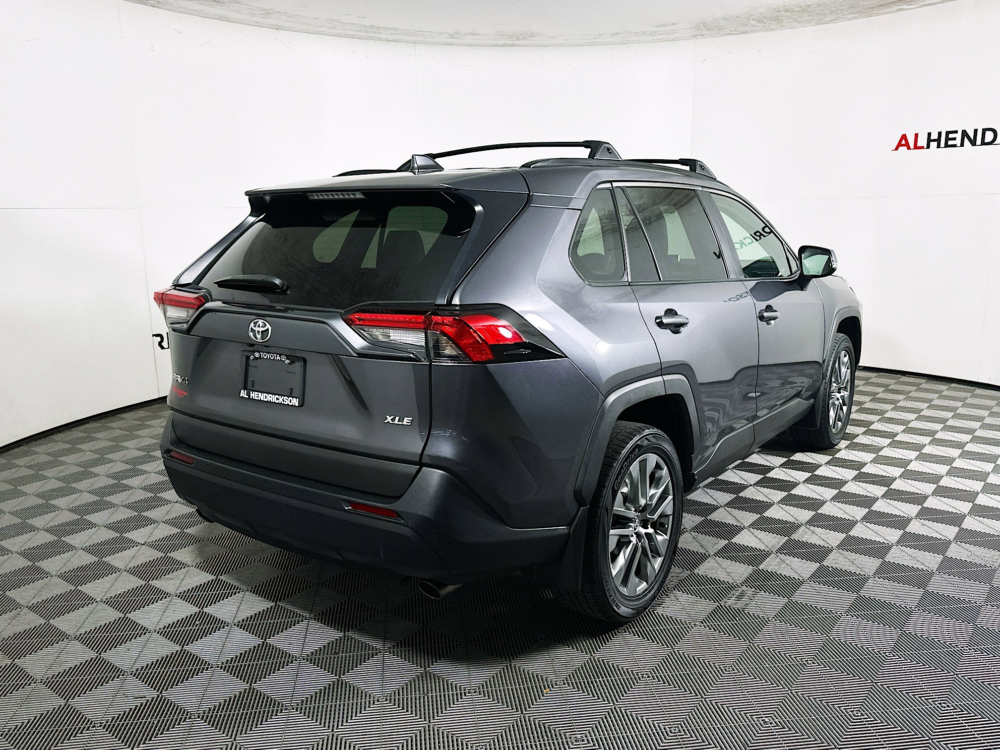 Used 2024 Toyota RAV4 XLE Premium image 3
