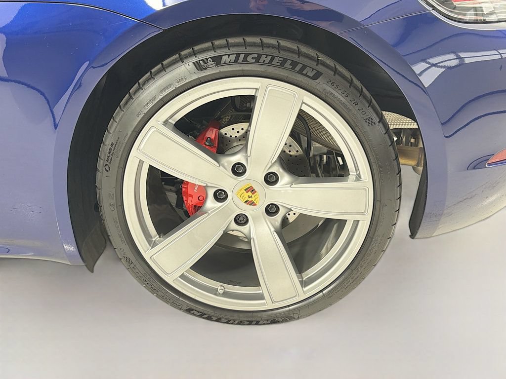 Certified 2024 Porsche 718 Cayman S RWD image 32