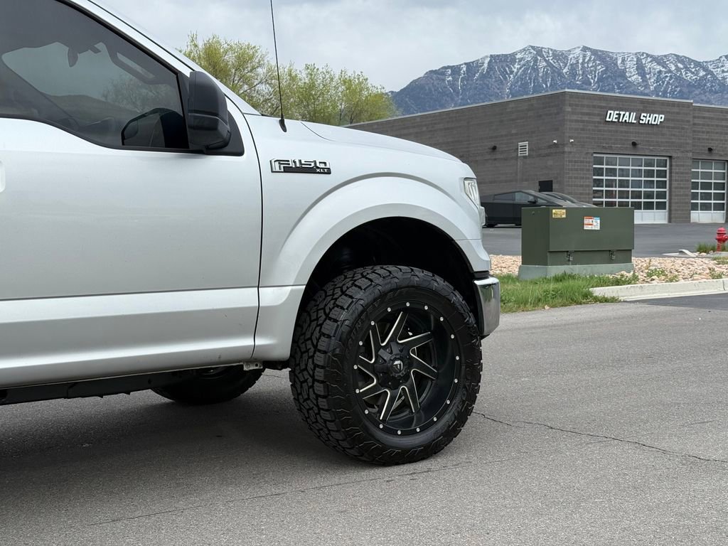 Used 2015 Ford F150 XLT w/ Trailer Tow Package AWD/4WD image 4