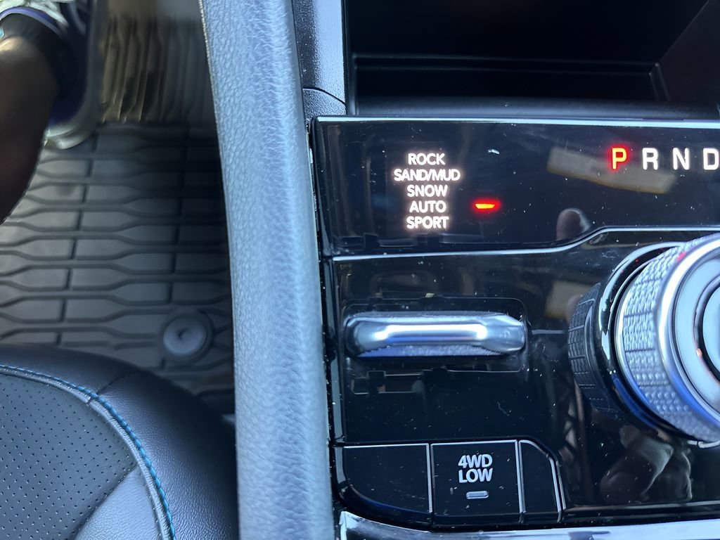 Used 2023 Jeep Grand Cherokee Trailhawk image 24