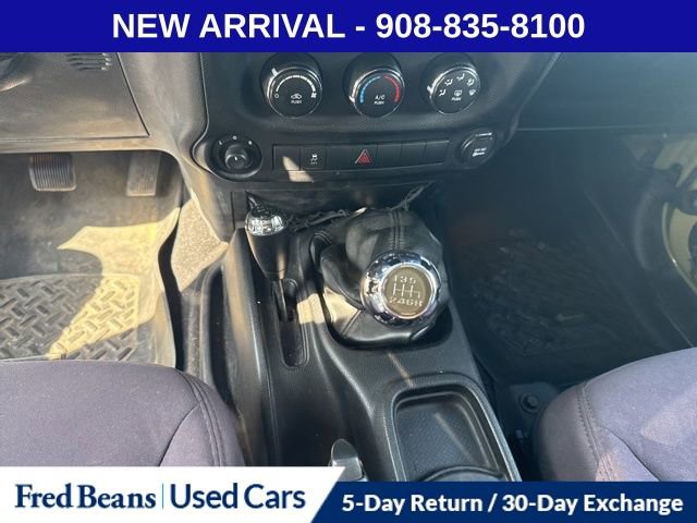 Used 2013 Jeep Wrangler Unlimited Sport image 13