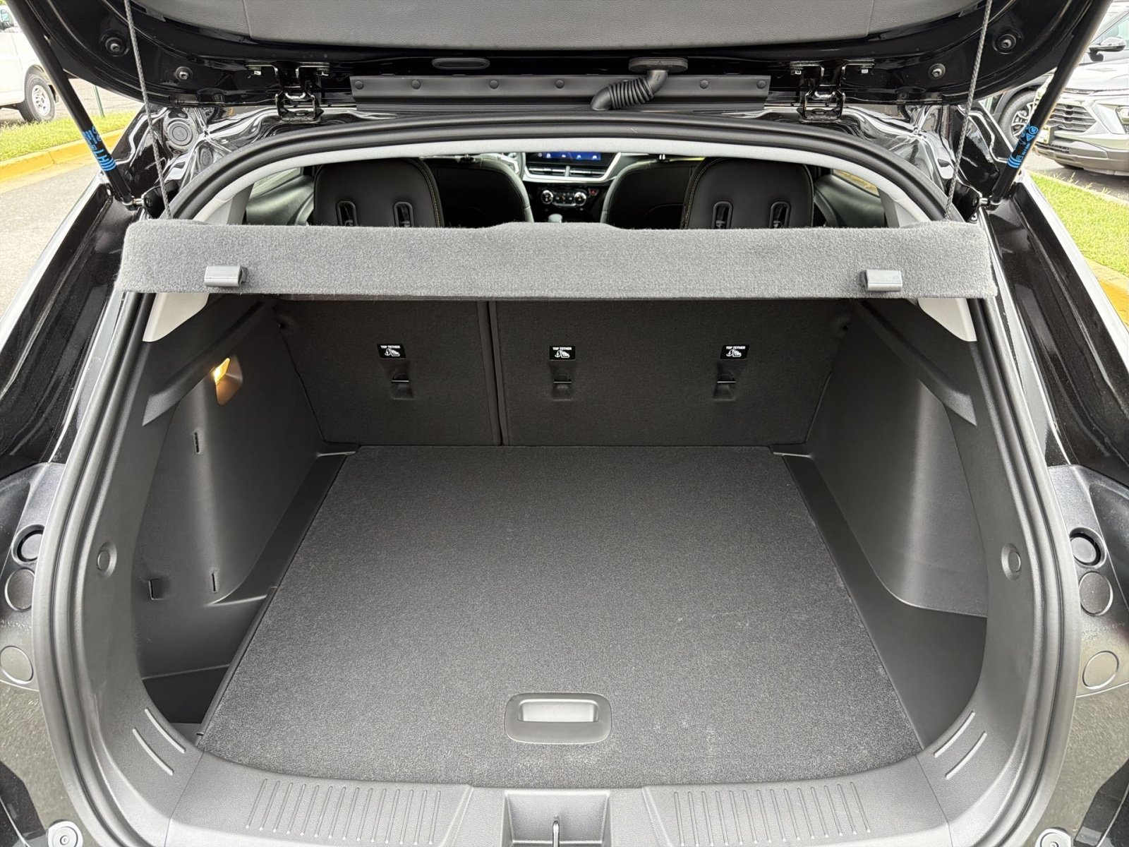 New 2026 Chevrolet Trax ACTIV w/ Sunroof Package FWD image 26