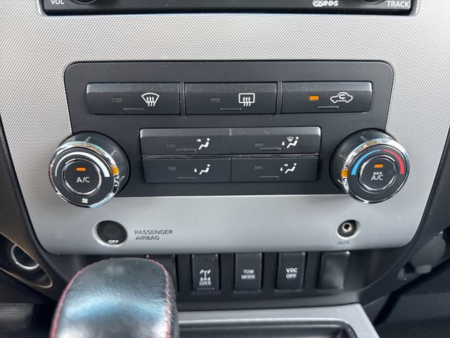 Used 2011 Nissan Titan PRO-4X AWD/4WD image 27