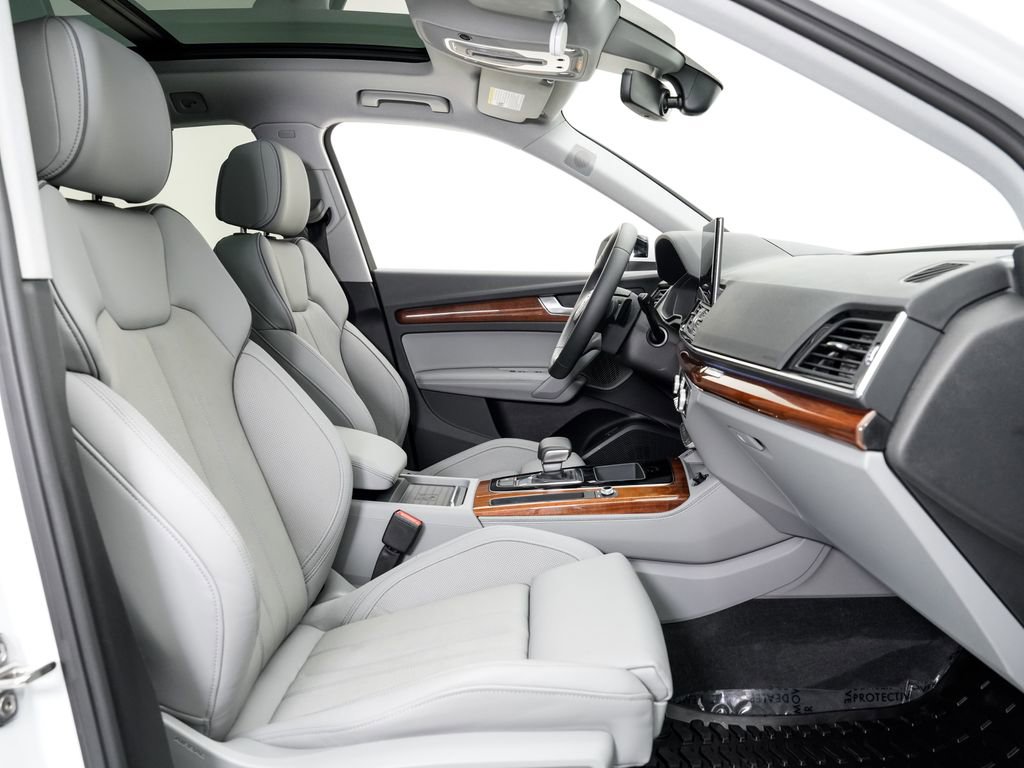 Certified 2023 Audi Q5 2.0T Prestige AWD/4WD image 22