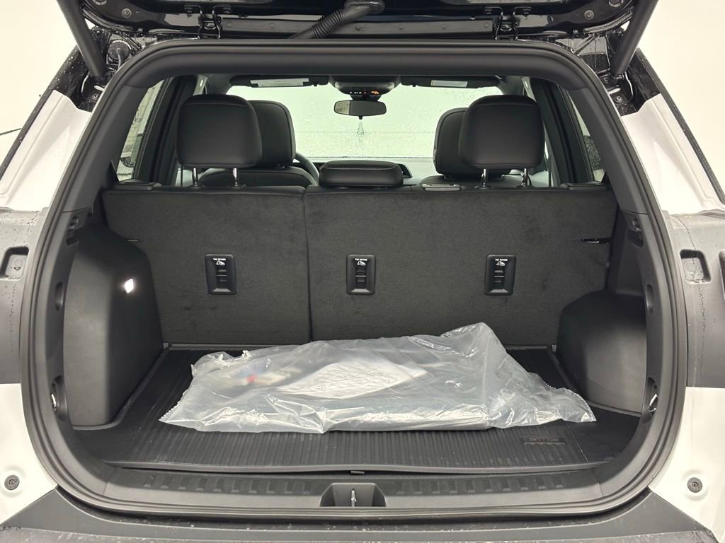 New 2026 GMC Terrain Elevation w/ Elevation Premium Package image 10