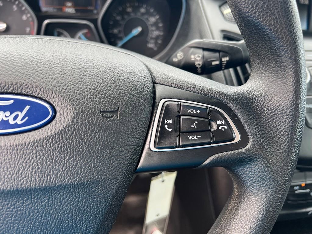 Used 2018 Ford Focus SE FWD image 37
