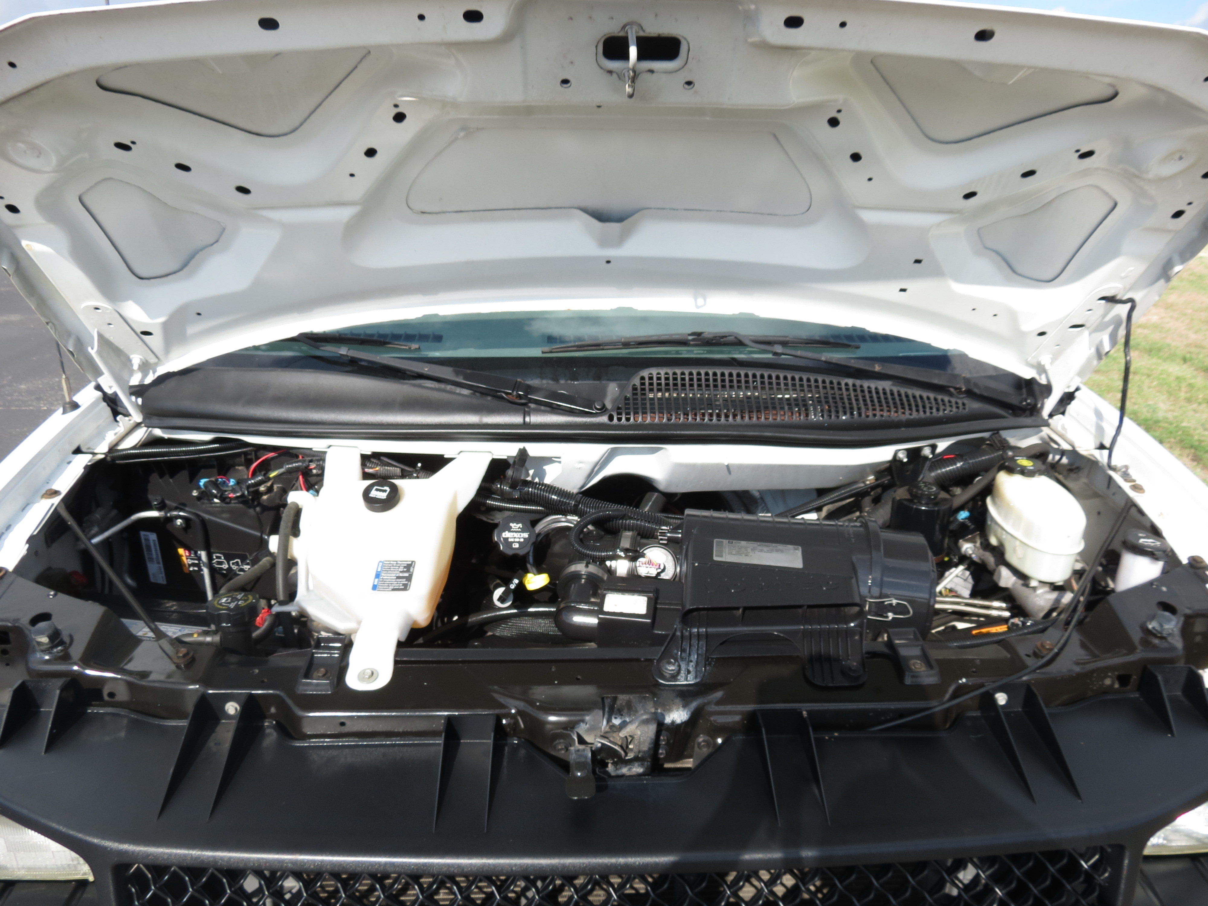 Used 2014 Chevrolet Express 2500 RWD image 10