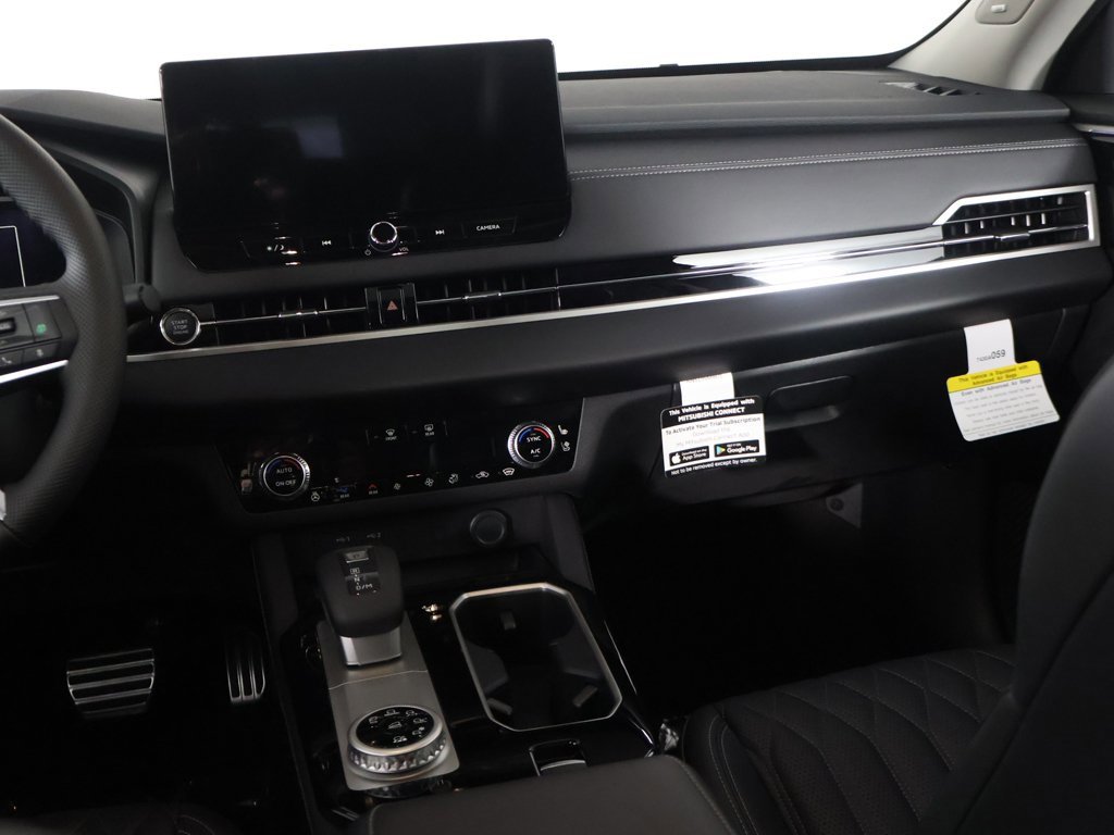 New 2026 Mitsubishi Outlander SEL image 40