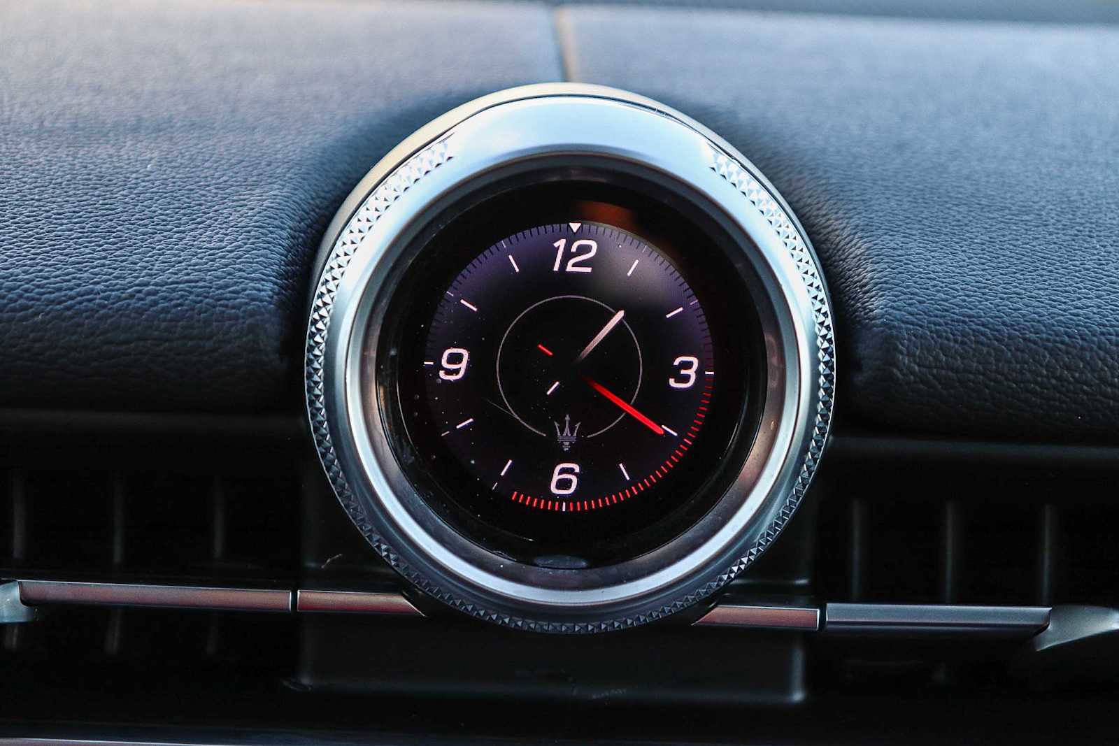 Used 2024 Maserati Grecale GT image 27