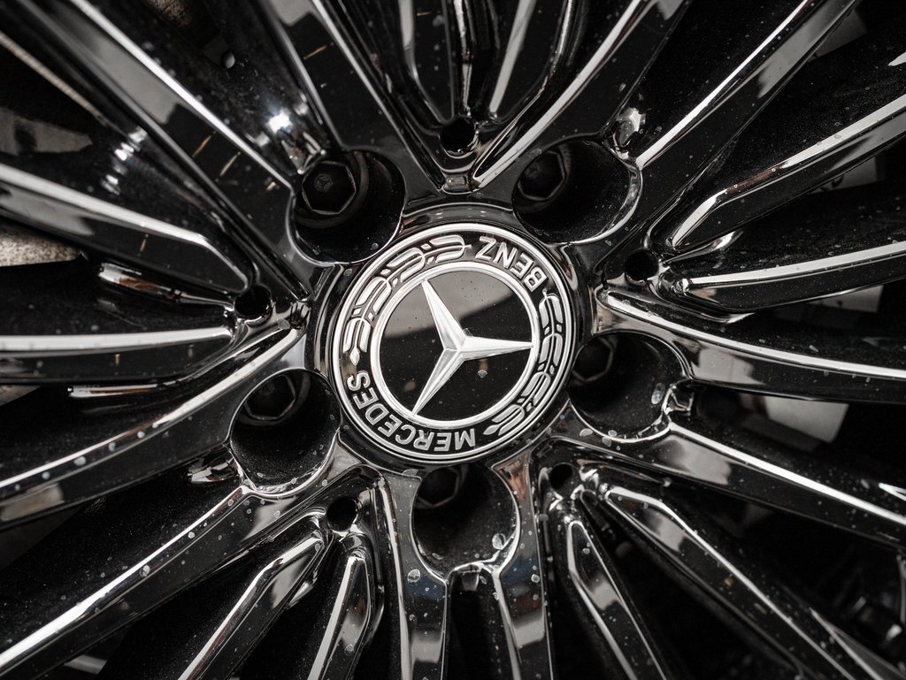 New 2026 Mercedes-Benz CLE 300 4MATIC Coupe image 8