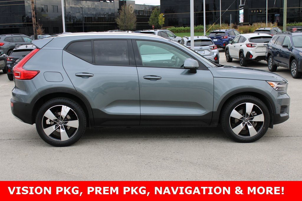Used 2019 Volvo XC40 T5 Momentum image 5
