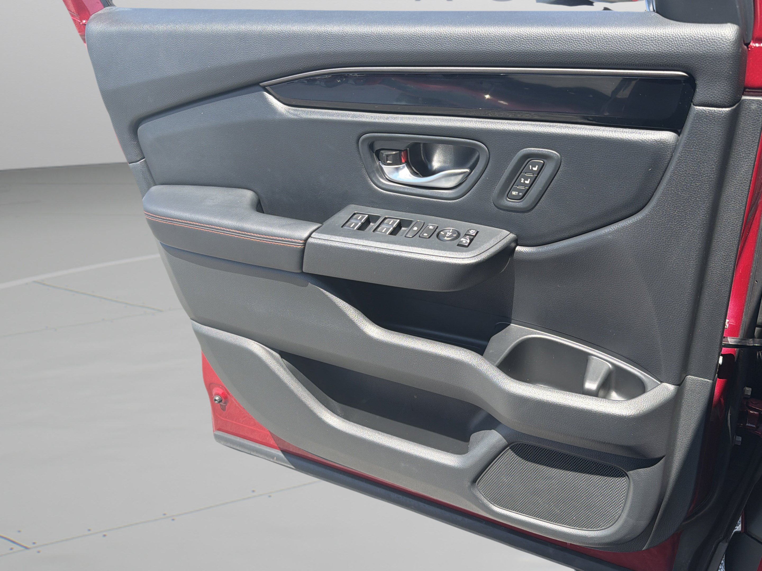 Used 2025 Honda Pilot TrailSport image 22
