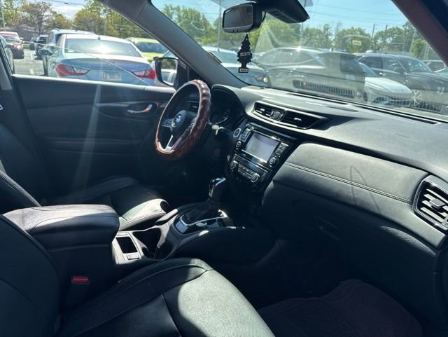 Used 2017 Nissan Rogue SL w/ SL Premium Package AWD/4WD image 8