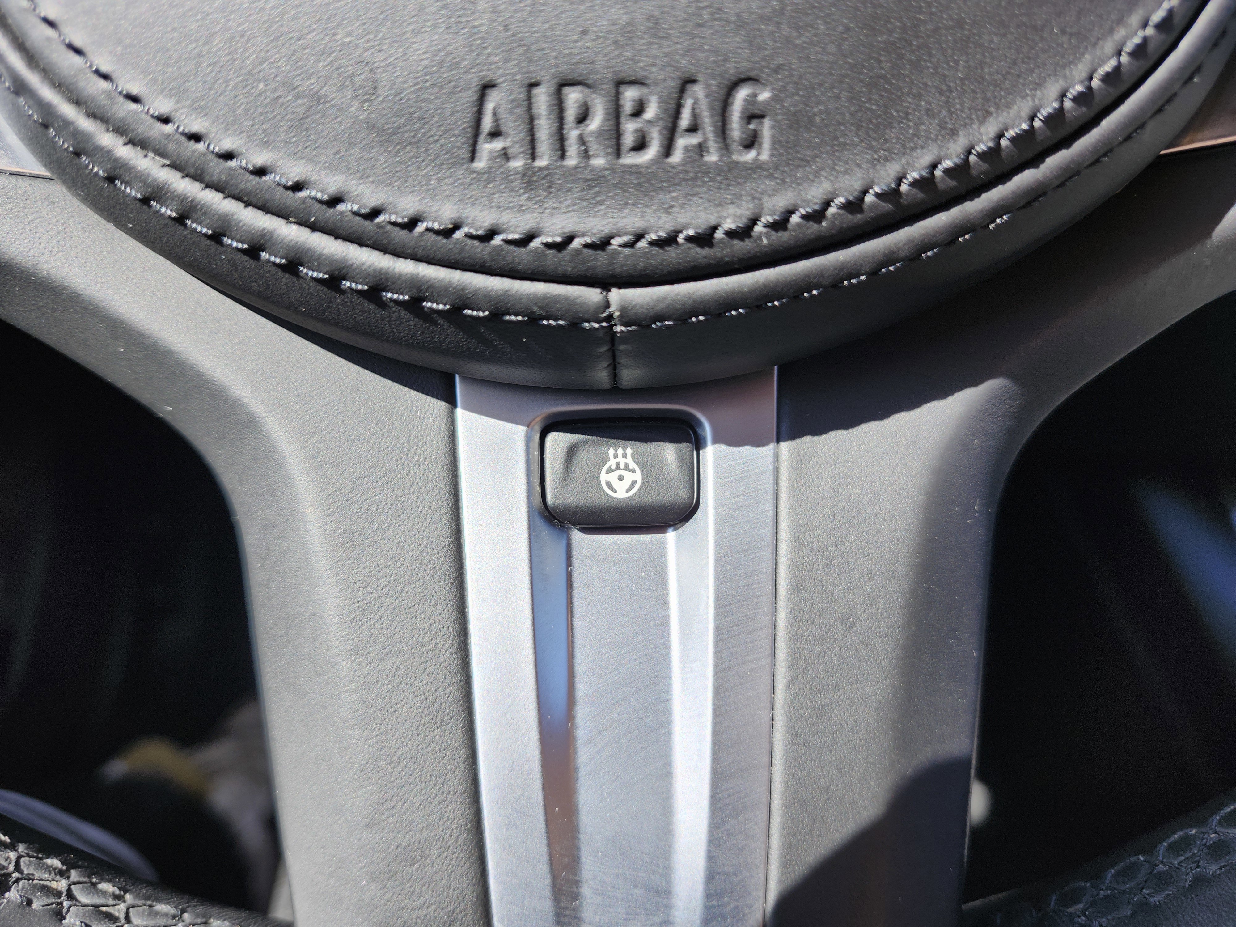 Used 2020 BMW 330i xDrive Sedan w/ Convenience Package image 12