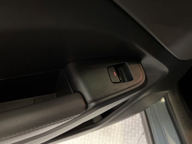 Certified 2025 Subaru Crosstrek 2.0i Premium image 47