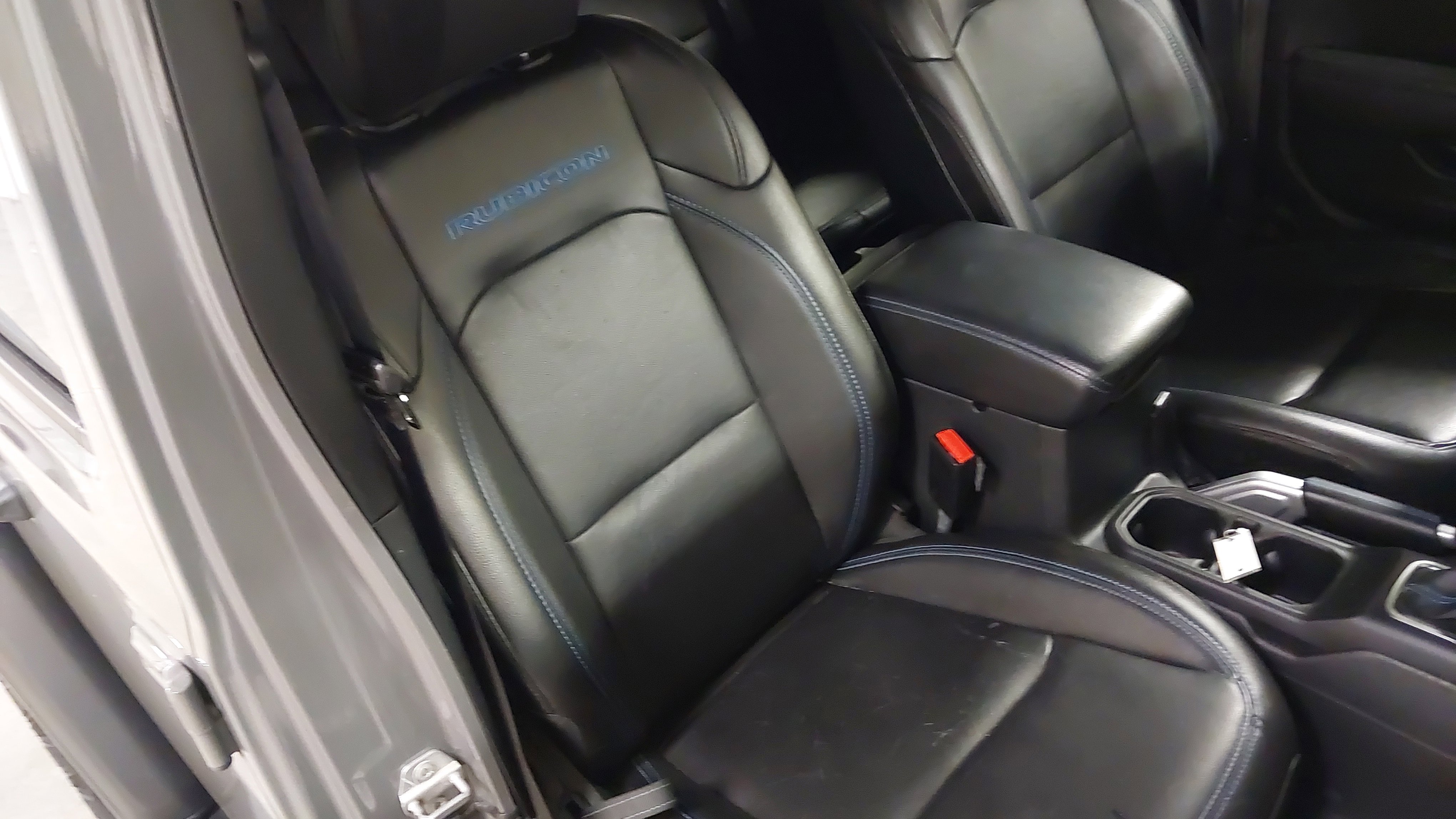 Used 2021 Jeep Wrangler Unlimited Rubicon 4xe w/ Cold Weather Group image 28