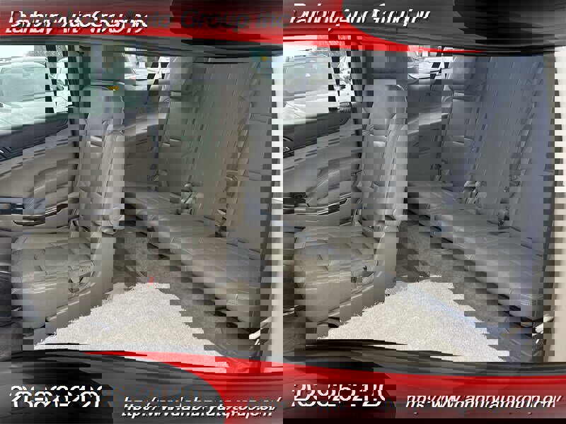 Used 2018 GMC Yukon XL SLT w/ Premium Edition image 12