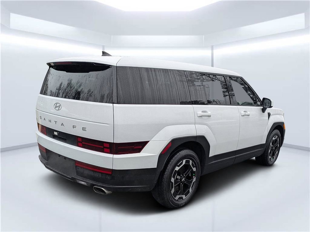Used 2025 Hyundai Santa Fe SE image 3