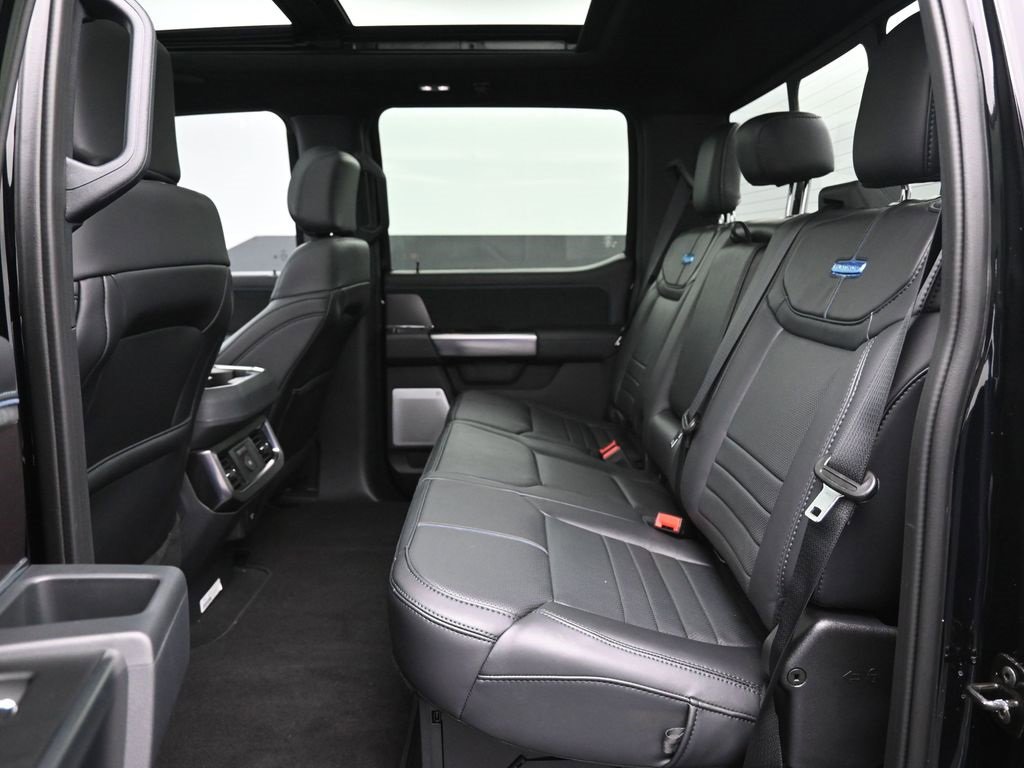 New 2026 Ford F250 Platinum w/ Tremor Off-Road Package image 27