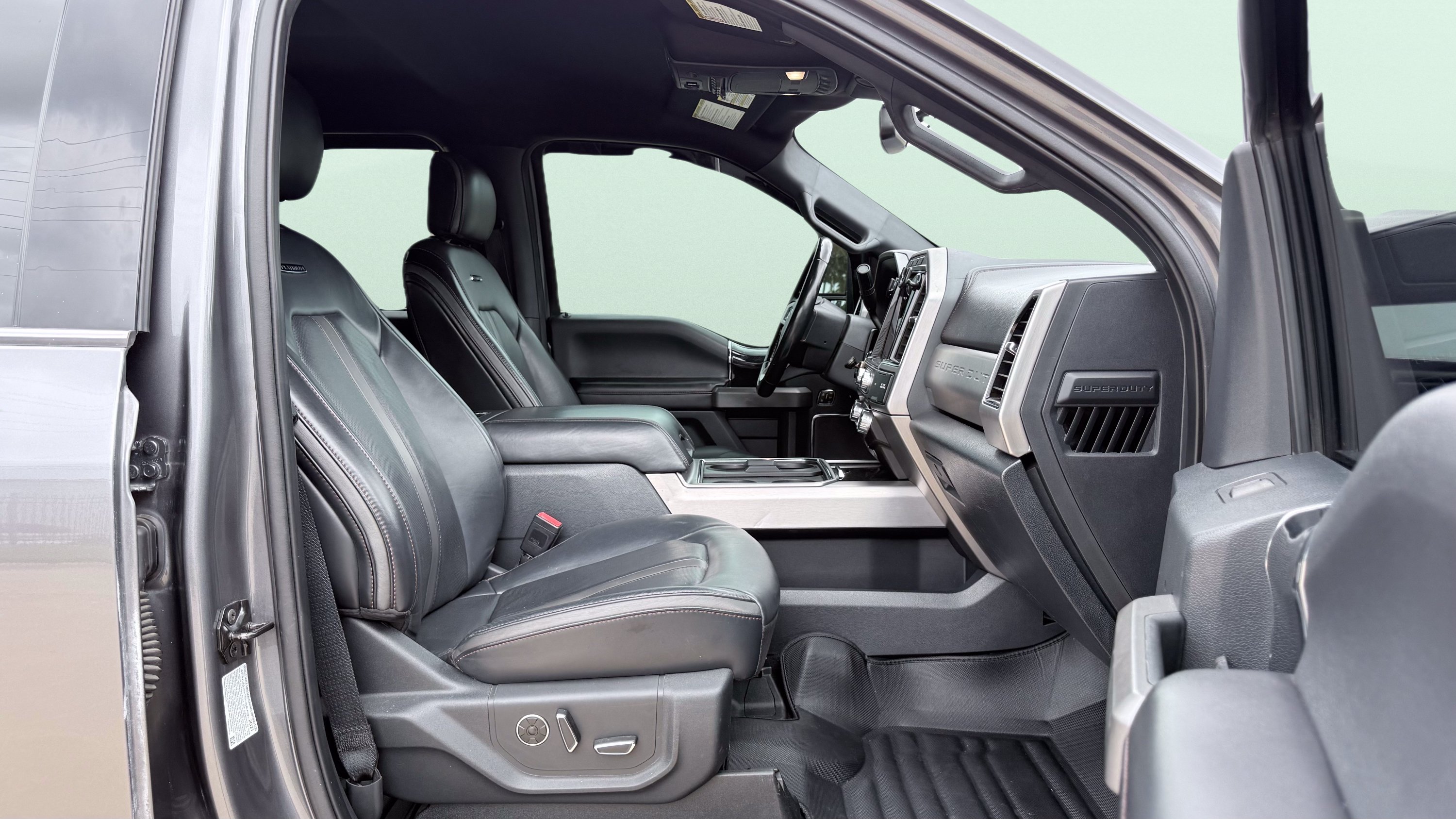 Used 2022 Ford F250 Platinum AWD/4WD image 43