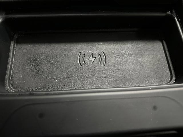 Used 2023 Land Rover Defender 130 First Edition image 24