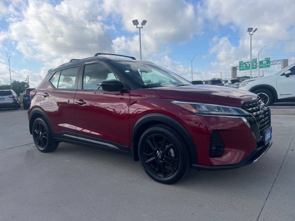 Certified 2024 Nissan Kicks SR w/ SR Premium Package FWD image 7