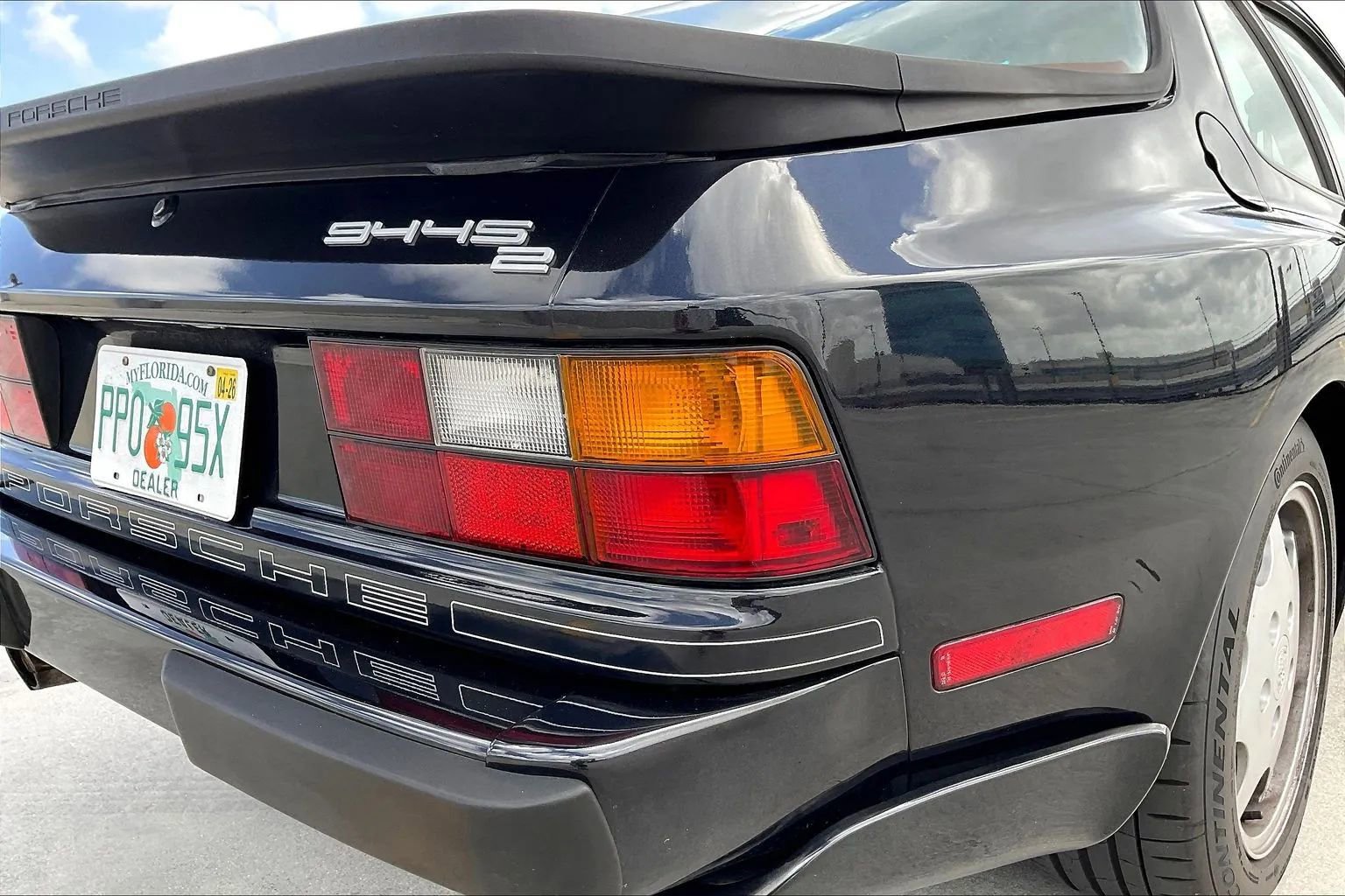 Used 1989 Porsche 944 S2 image 38