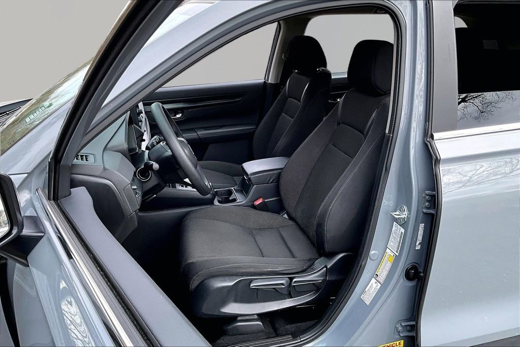 Used 2025 Honda CR-V LX image 17