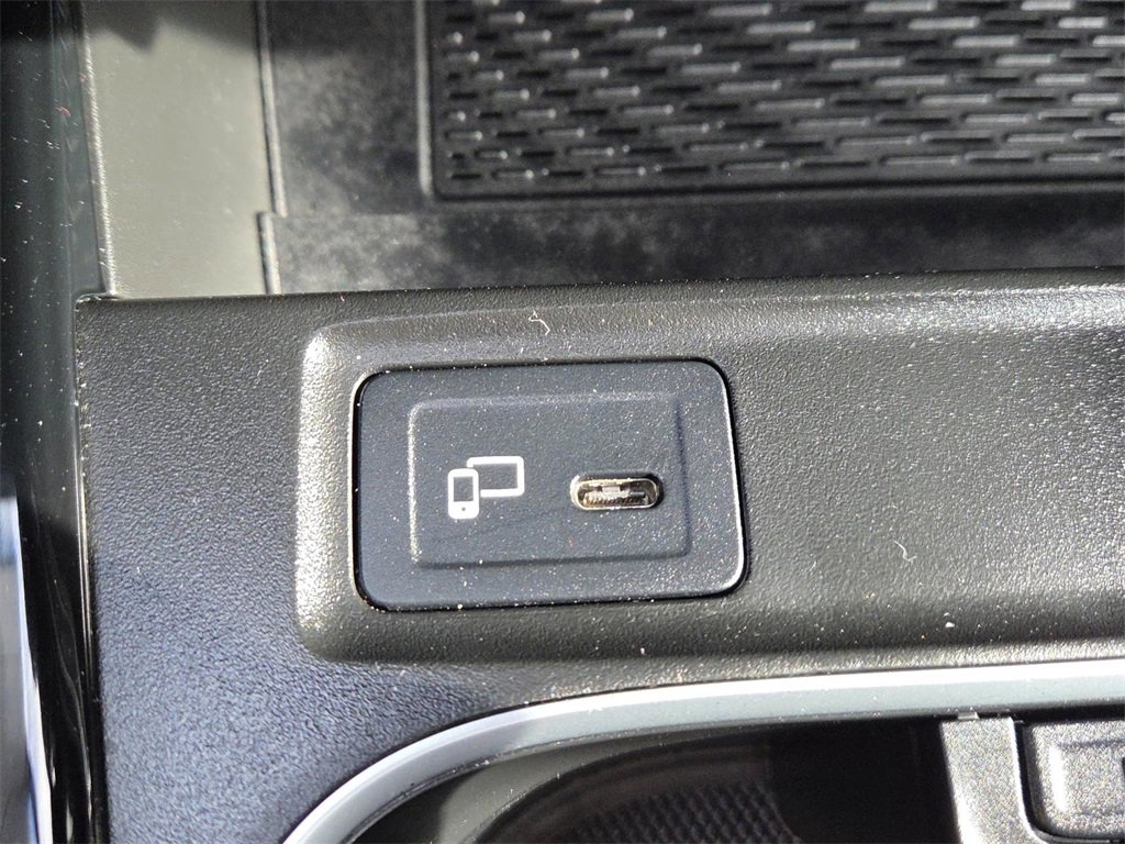 Used 2023 Mercedes-Benz CLA 250 4MATIC image 6