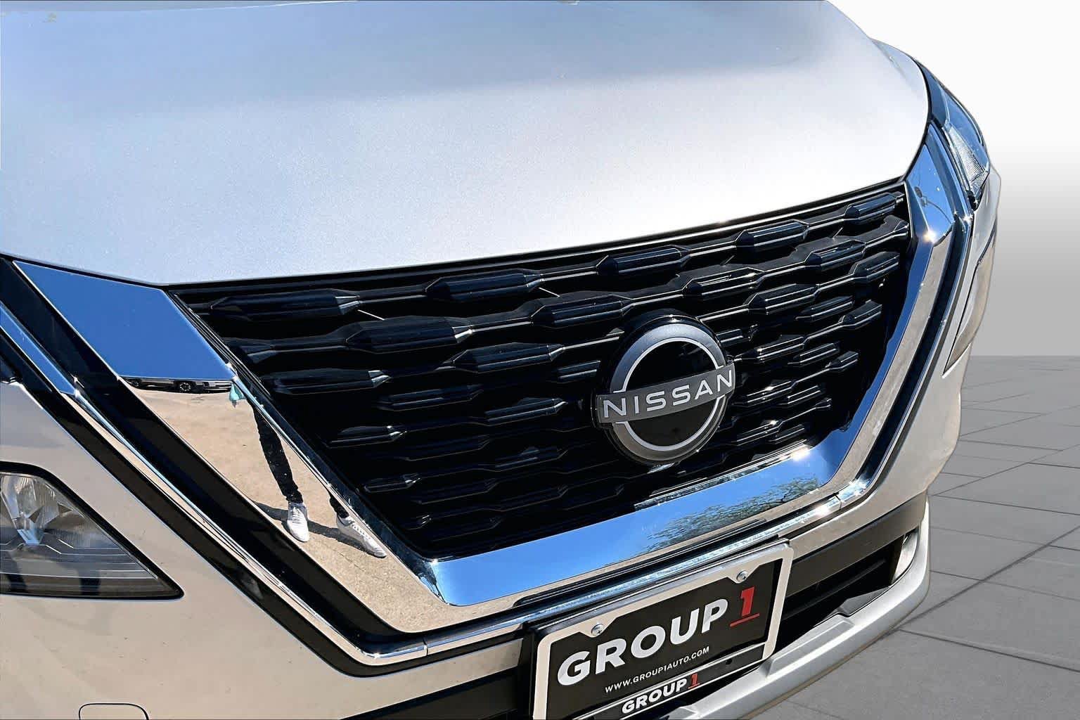 Used 2023 Nissan Rogue SV FWD image 29