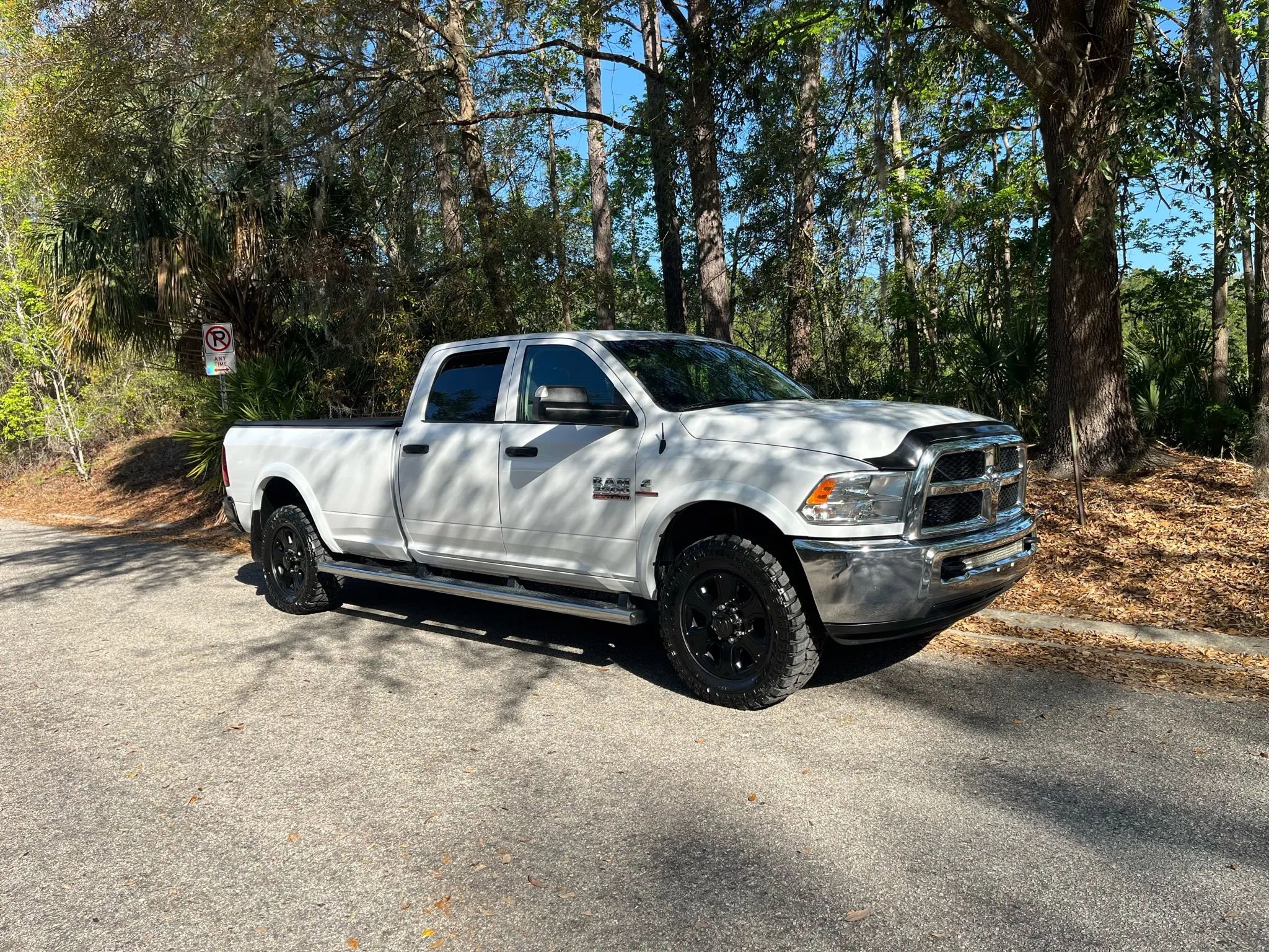 Used 2017 RAM 3500 Tradesman w/ Chrome Appearance Group image 5