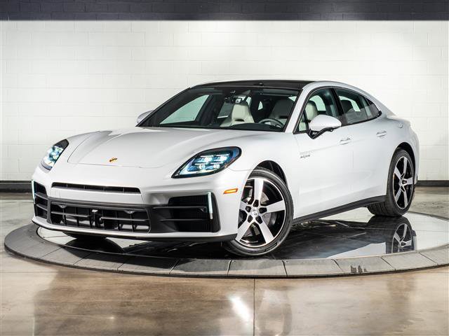 New 2026 Porsche Panamera 4