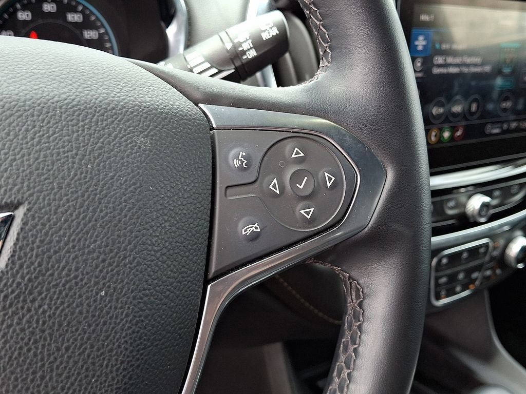 Used 2023 Chevrolet Traverse LT image 23