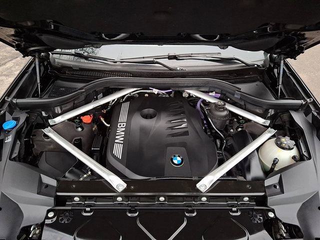 Used 2025 BMW X7 xDrive40i image 32