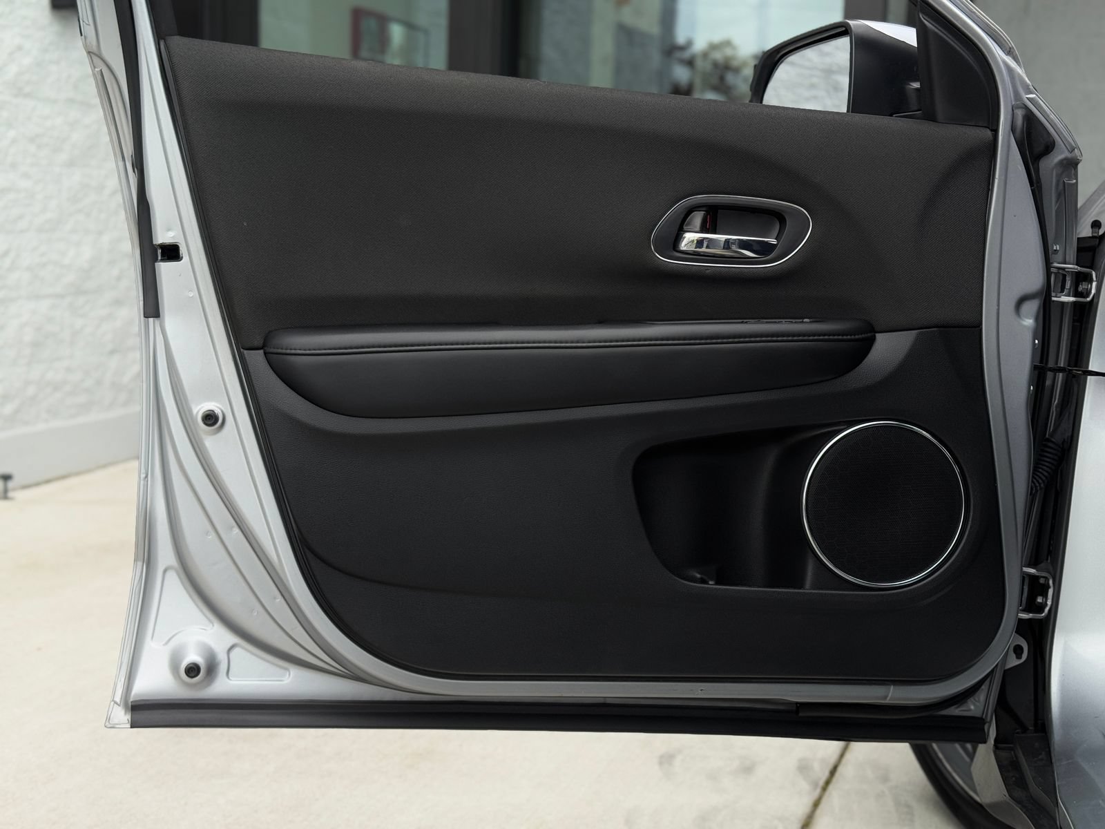 Used 2022 Honda HR-V EX image 13